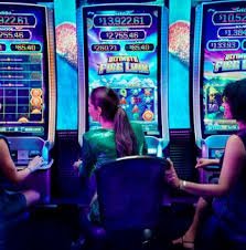 Antarmuka Speed Roulette di platform xox77 menampilkan putaran roda live dengan statistik real-time